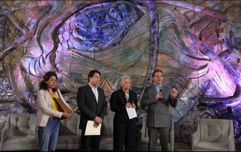Mario Delgado, coordinador de Morena; Olga Sánchez Cordero, secretaria de Gobernación y Esteban Moctezuma, titular de Educación Pública, en su reunión con representantes de la CNTE. NTX/O. Ramírez