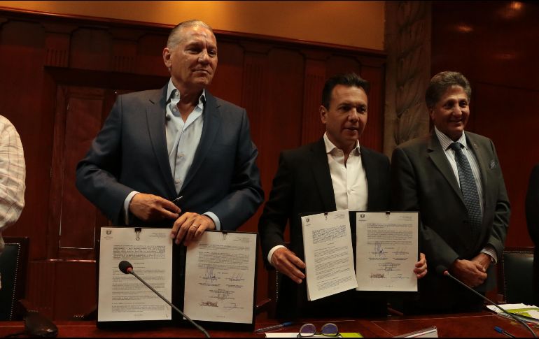 El presidente municipal de Zapopan, Pablo Lemus comentó que Extra A.C aportará 300 mil árboles al municipio  en este trienio. EL INFORMADOR / P. López