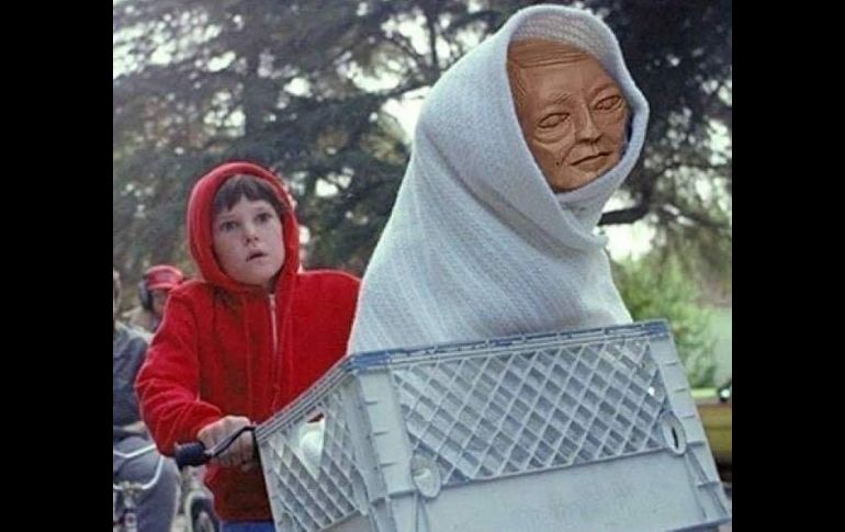 Respeto al derecho ajeno y sus memes... así se burlan del busto de Benito Juárez