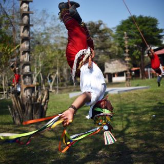 Piden permiso a los dioses antes de la Cumbre Tajín