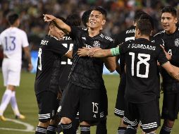 ''Es pronto para echar las campanas al vuelo, hay muchos jugadores jóvenes de mucho talento y a nosotros que tenemos un poco más de tiempo aquí nos toca apoyarlos para que encuentren la manera'', dice el central. MEXSPORT