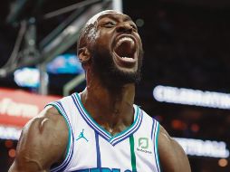 Kemba Walker encabezó la remontada de los Hornets ante Boston. AP / J. Miczek