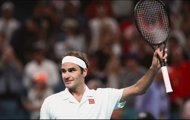 Roger Federer no se mostró cómodo ante Radu Albot, con quien cayó en el primer set; sin embargo, el suizo mostró categoría para llevarse los siguiente dos parciales. AFP / J. Finney
