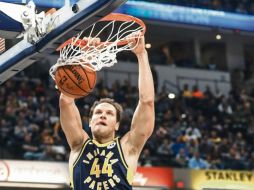 Bojan Bogdanovic encabezó a un ataque de los Pacers que se ensañó frente a los Nuggets. AP