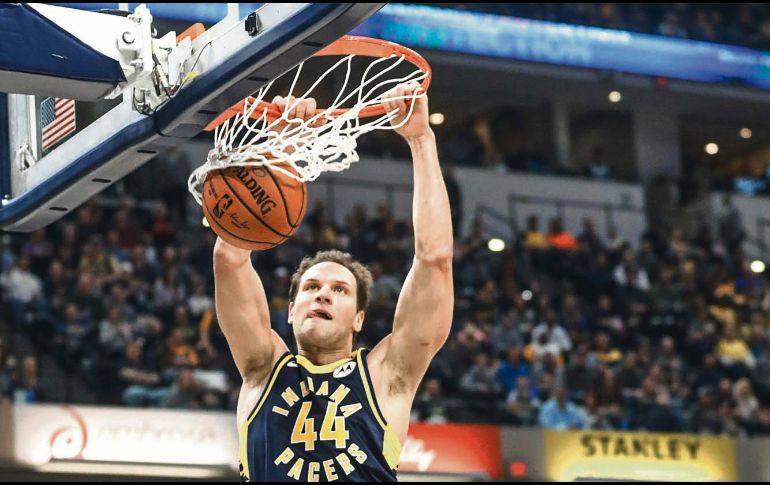 Bojan Bogdanovic encabezó a un ataque de los Pacers que se ensañó frente a los Nuggets. AP
