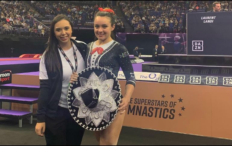 Lago se convirtió en 2011 en la primera mujer mexicana en lograr la medalla de oro en gimnasia artística de piso en los Juegos Panamericanos de Guadalajara 2011. INSTAGRAM / @analago95