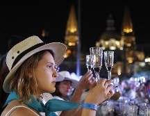 Tras un los minutos amenizados por música de mariachi, los asistentes a la cata pudieron probar tres tipos diferentes de tequila. EL INFORMADOR/A. Camacho