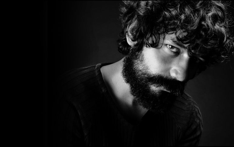 Christian Vázquez asume el reto de presentar una historia sobre la salud mental. CORTESÍA