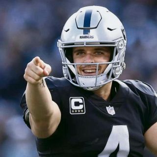 Carr, el hombre de los Raiders