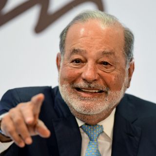 Slim destaca mejora del poder adquisitivo en México