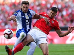 Herrera (I) es capitán del Porto, con el que ha ganado una Liga y una Supercopa. EFE/ARCHIVO