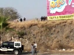 Los cuerpos fueron hallados al lado de la Autopista del Sol, una hora y media después del incidente. TWITTER / @Gato_Samm