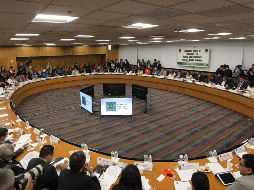 Los legisladores agregaron dos artículos transitorios al documento y se establece que la admisión, promoción y reconocimiento se regirán por la Ley Reglamentaria del Sistema para la Carrera de los Maestros. EFE/ M. Guzmán