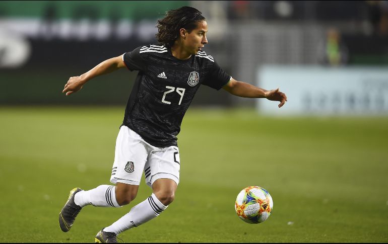 Para el ''Bigotón'', se actuó bien en lo general y en lo particular señaló que a Diego hay que dejarlo madurar, quizá en la Sub-20, pero no compararlo con lo que no es. MEXSPORT / ARCHIVO