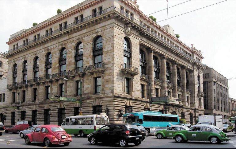 Banxico consideró importante impulsar la adopción de medidas que propicien un ambiente de confianza y certidumbre para la inversión. SUN/ARCHIVO
