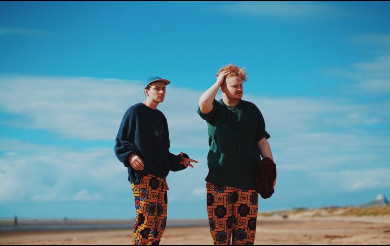 Stephen Fitzpatrick y Audun Laading, miembros de la banda británica. ESPECIAL