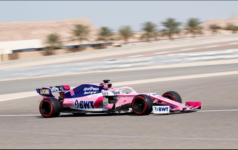 No fue el inicio esperado para Pérez y su compañero Stroll, a la espera de que a partir de la segunda sesión de ensayos libres demuestren un mejor rendimiento de sus monoplazas. EFE / V. Xhemaj