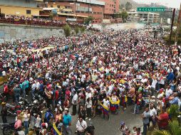Simpatizantes de Juan Guaidó se manifiestan en San Antonio, Estado de Miranda. EFE