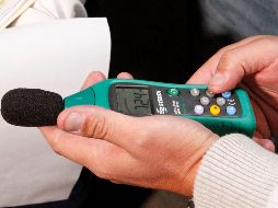 Luego de recibir el reporte, personal del Ayuntamiento acude al domicilio con un sonómetro para medir el número de decibeles. EL INFORMADOR/ARCHIVO