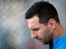 El jugador del FC Barcelona, Leo Messi, este lunes durante el entrenamiento del equipo en la ciudad deportiva Joan Gamper. EFE/E. Fontcuberta
