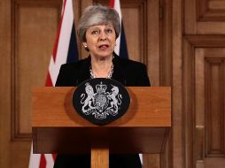 May comparece ante los medios en su residencia de Downing Street, tras una reunión extraordinaria con su gabinete de ministros. AFP/J. Taylor
