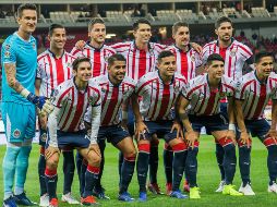 ''No vamos por un técnico para eludir el descenso sino que estamos buscando un técnico que nos meta a otro nivel, a lo que representa esta camiseta'', dice Mariano Varela. MEXSPORT / C. De Marchena