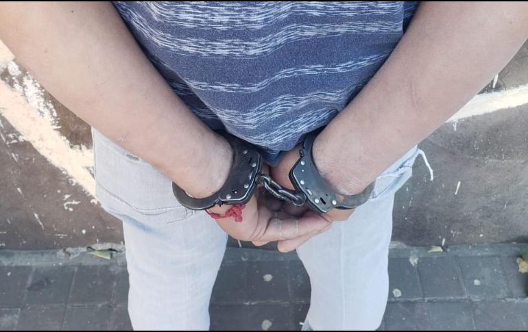 Los sujetos circulaban a bordo de un vehículo cuando fueron detenidos por las autoridades, alertadas por su actitud sospechosa. ESPECIAL