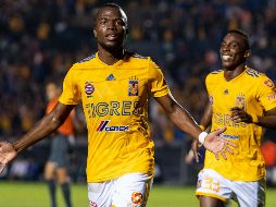 Los goles del encuentro fueron conseguidos por el chileno Eduardo Vargas a los ocho minutos y el ecuatoriano Enner Valencia a los 26 y 36. MEXSPORT / T. García