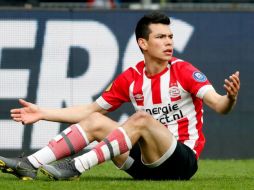 Lozano intentó al minuto 35 incrementar la ventaja para su equipo, pero su tiro paso muy cerca del arco del Zwolle. TWITTER / @psveindhoven