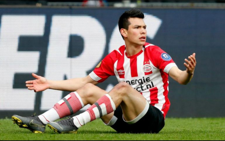 Lozano intentó al minuto 35 incrementar la ventaja para su equipo, pero su tiro paso muy cerca del arco del Zwolle. TWITTER / @psveindhoven