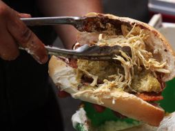 Uno de los principales problemas es el consumo de alimentos con altos contenidos en colesterol. AP / ARCHIVO