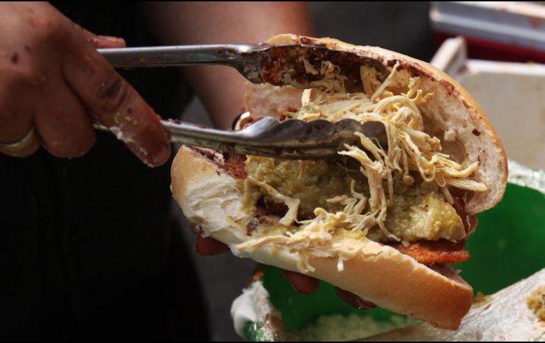 Uno de los principales problemas es el consumo de alimentos con altos contenidos en colesterol. AP / ARCHIVO