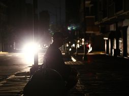 Los cortes programados son la respuesta del gobierno ante la crisis eléctrica que se atraviesa desde el 7 de marzo cuando inició una secuencia de apagones que ha paralizado a Venezuela. AFP / ARCHIVO
