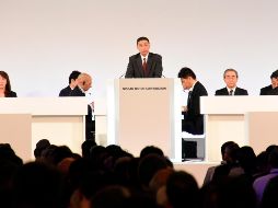 Hiroto Saikawa (c), el actual máximo directivo de Nissan, habla durante la reunión de accionistas en Tokio. AP/Nissan Motor Co.