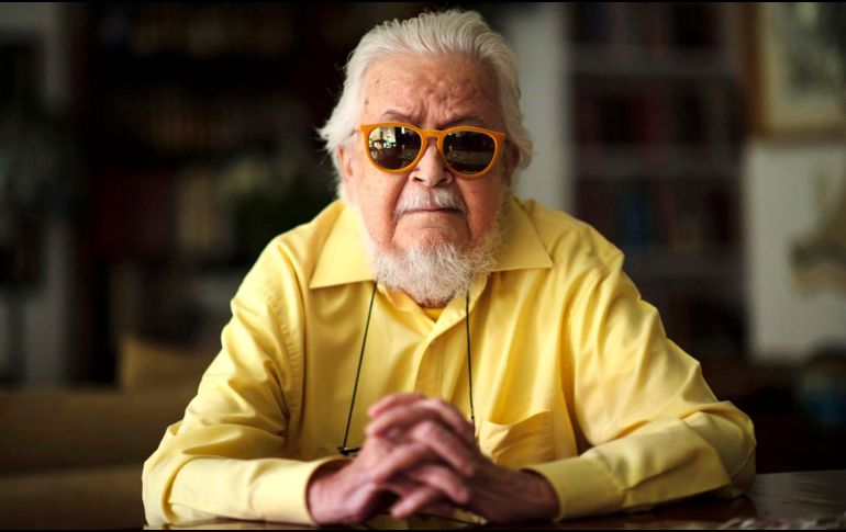 Los escritores Carmen Villoro y Élmer Mendoza, y la directora general de la FIL, Marisol Schulz Manaut, conversarán en torno al también ensayista, diplomático y pintor. SUN / ARCHIVO