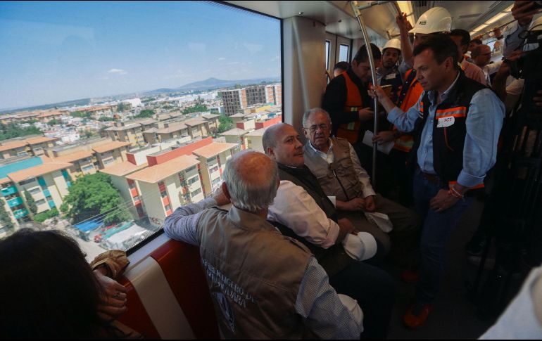 Aunque el Colegio de Ingenieros de Jalisco calculó que la L3 podría estar operando hasta mediados de 2020, Alfaro apuntó que todas las empresas se comprometieron con cronogramas para concluir en diciembre. EL INFORMADOR/ ARCHIVO