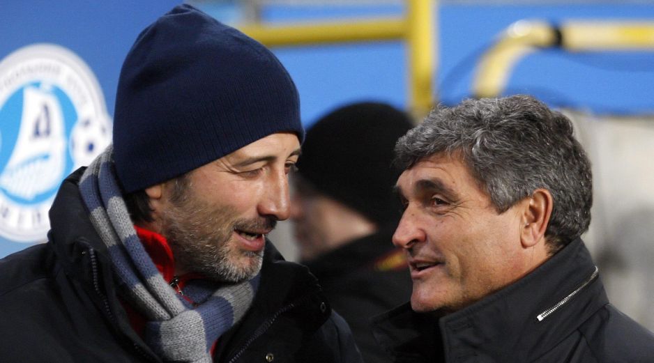 El curriculum de Ramos (der.) se ha formado dirigiendo clubes europeos. ARCHIVO / EFE