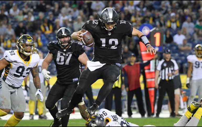 Pérez fue pasador de los Birmingham Iron de la Alliance of American Football (AAF). TWITTER/@aafiron