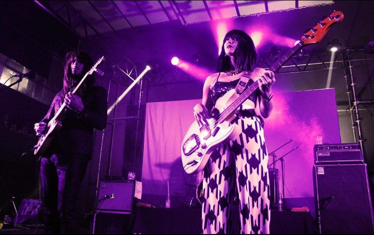 Khruangbin es conformado por Laura Lee, Mark Speer y Donald 