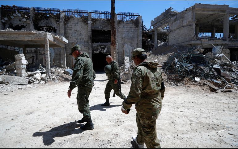 En uno de los ataques, los yihadistas activaron sus cinturones explosivos, mientras que en Al Raqa ocurrió un doble atentado con coches bomba. AP/ARCHIVO