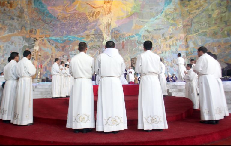 Jesuitas sostuvieron la idea de cambiar el nombre del parque y quitar la estatua del sacerdote Renato Poblete. EL INFORMADOR / ARCHIVO