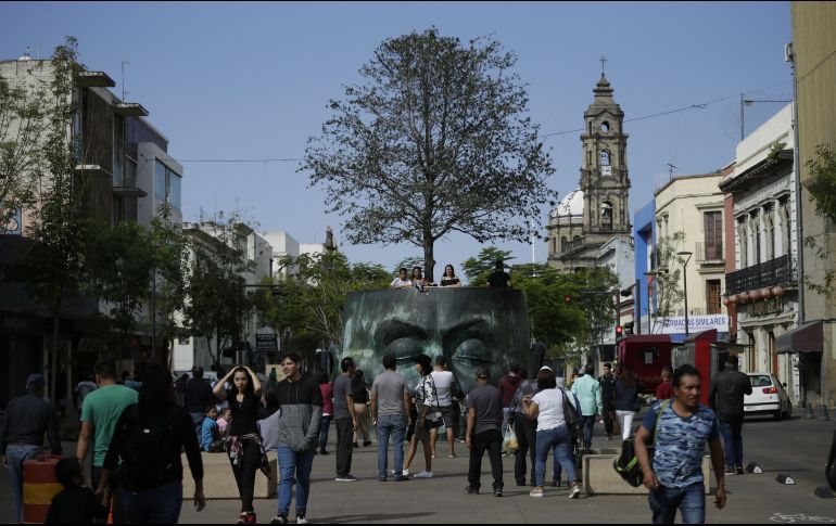 El valor de la tierra en las zonas céntricas de la ciudad ha hecho inviable para las familias de menores recursos poder adquirir una vivienda. EL INFORMADOR / ARCHIVO