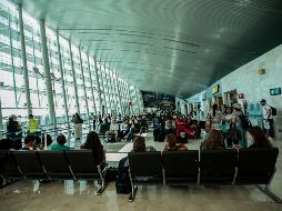 La baja tarifaria busca beneficiar a los pasajeros y a las industrias aérea y turística. EL INFORMADOR/Archivo