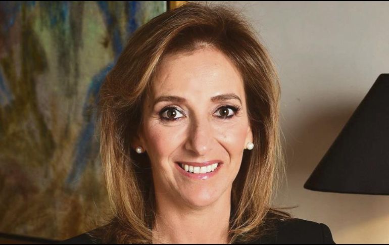 La consultora presenta el libro “La biblia de la comunicación eficaz”. ESPECIAL