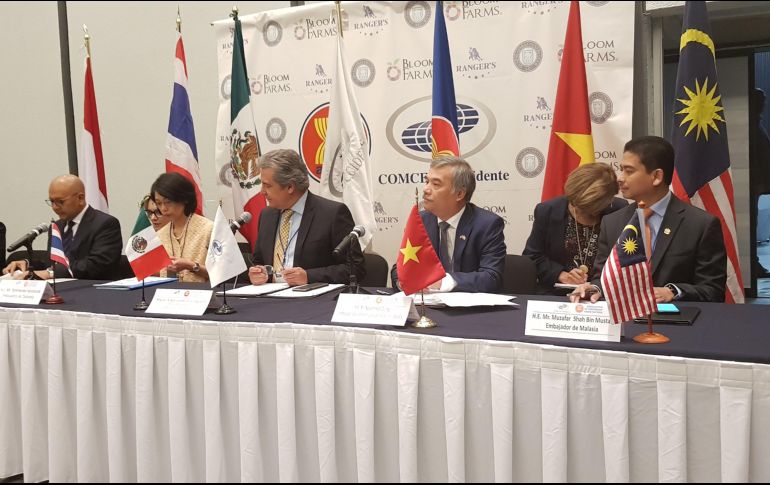 En el foro celebrado en Expo Guadalajara estuvieron presentes los embajadores en México de Indonesia, Vietnam y Malasia, así como un representante de Filipinas. EL INFORMADOR / A. Gallegos