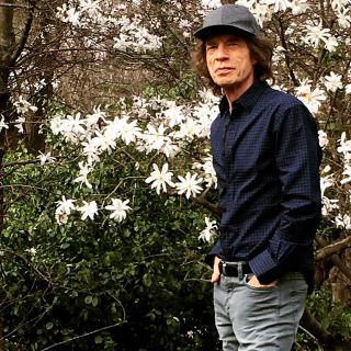 Primera foto de Mick Jagger tras operación agita Internet