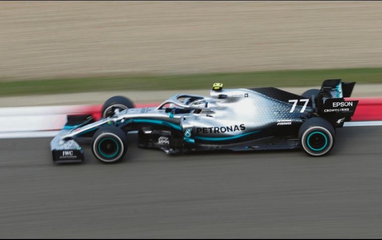 El piloto finlandés de Ferrari registró el mejor tiempo durante la segunda sesión de prácticas libres. EFE