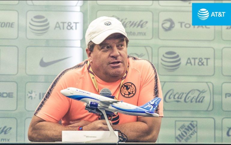 Herrera ha criticado fuertemente los trabajos arbitrales, por lo que Caixinha insinuó que esas palabras pueden influir las decisiones de Marco Antonio Ortiz Nava, silbante en el compromiso entre azulcremas y celestes. TWITTER / @ClubAmerica