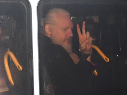 Una persona próxima a Assange (imagen) estaría implicada en un plan de desestabilización contra el presidente Lenín Moreno. AP/ARCHIVO