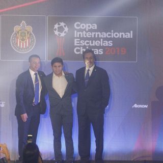 En Chivas no habrá intocables al final del torneo